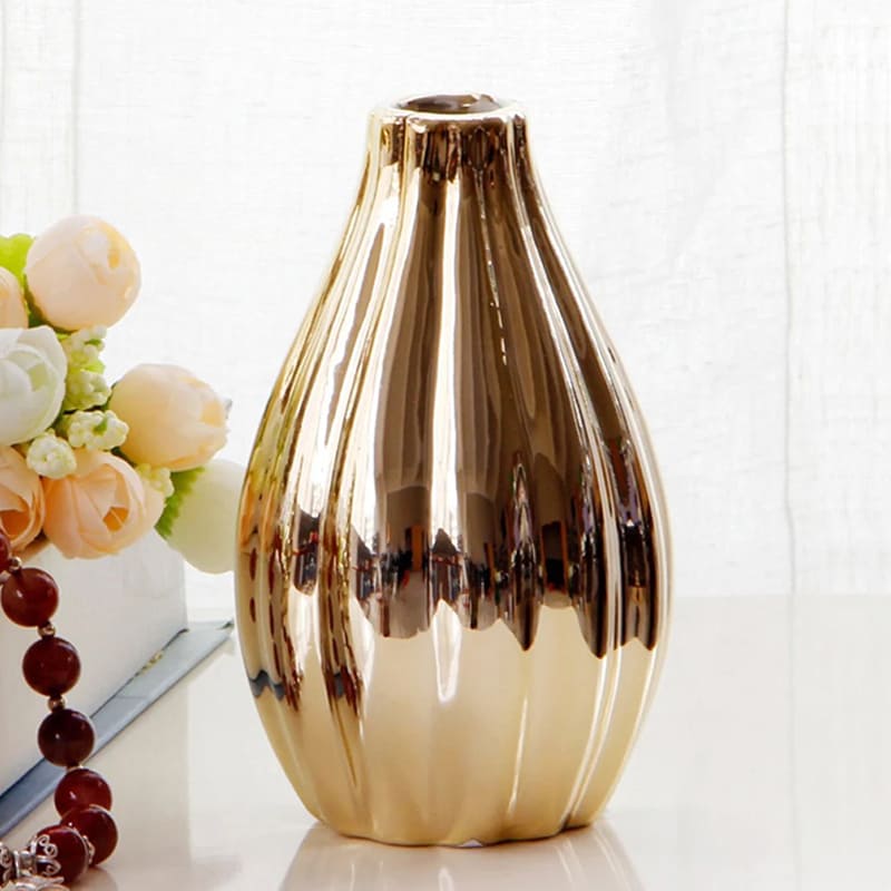 Petit Vase Doré Moderne