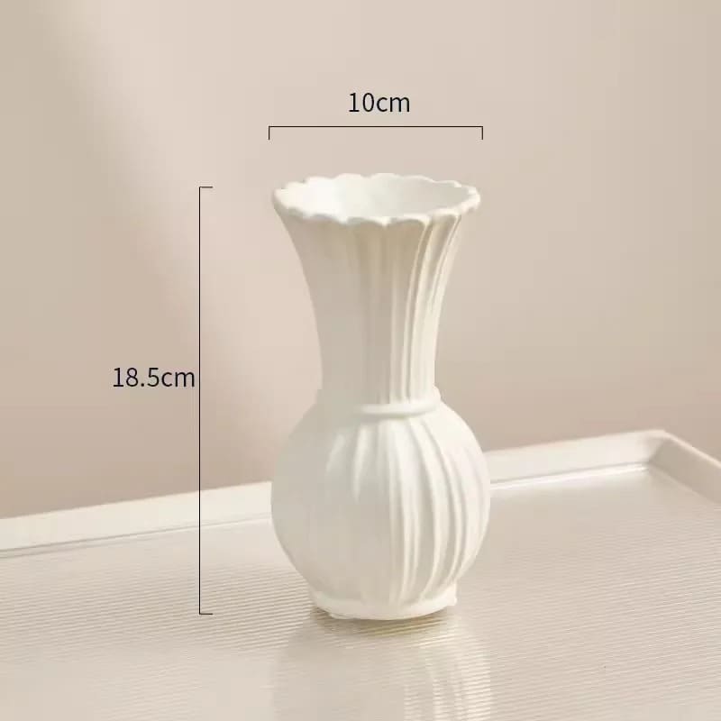 Vase Vintage Blanc en Céramique 18cm