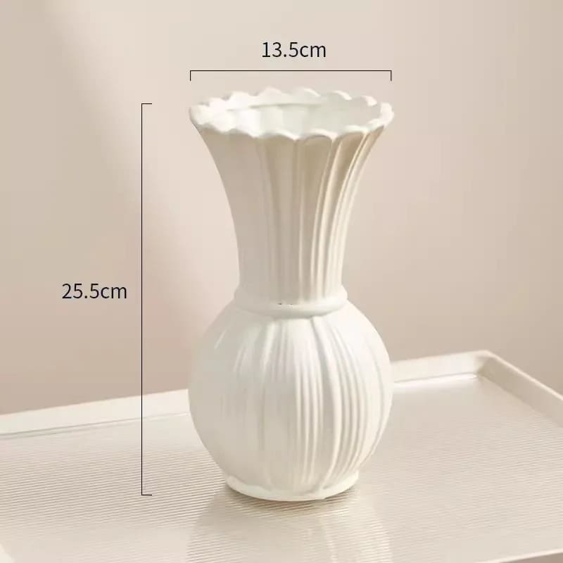 Vase Vintage Blanc en Céramique 25.5cm