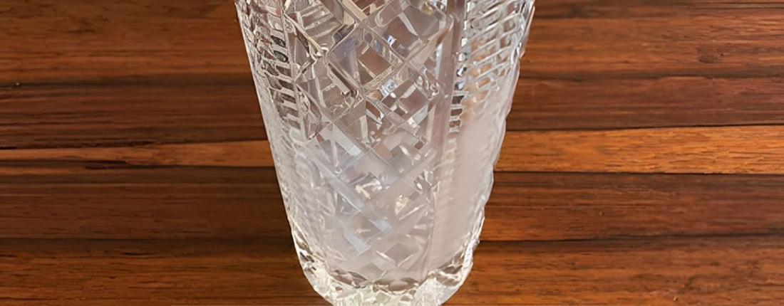 Comment Nettoyer un Vase en Cristal Devenu Opaque ?