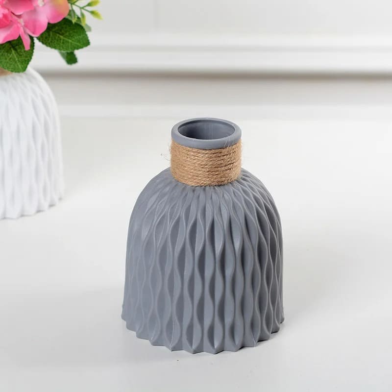 Vase Plastique Gris